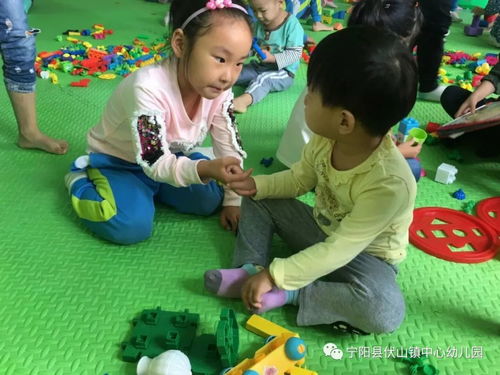 宁阳县伏山镇中心幼儿园 我们爱上幼儿园 大手牵小手活动