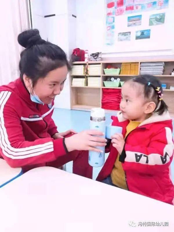 品健康美味,学膳食搭配 冯特国际幼儿园美食品鉴会